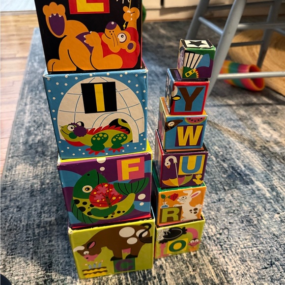 Melissa & Doug Colorful Stacking Blocks - Picture 7 of 7
